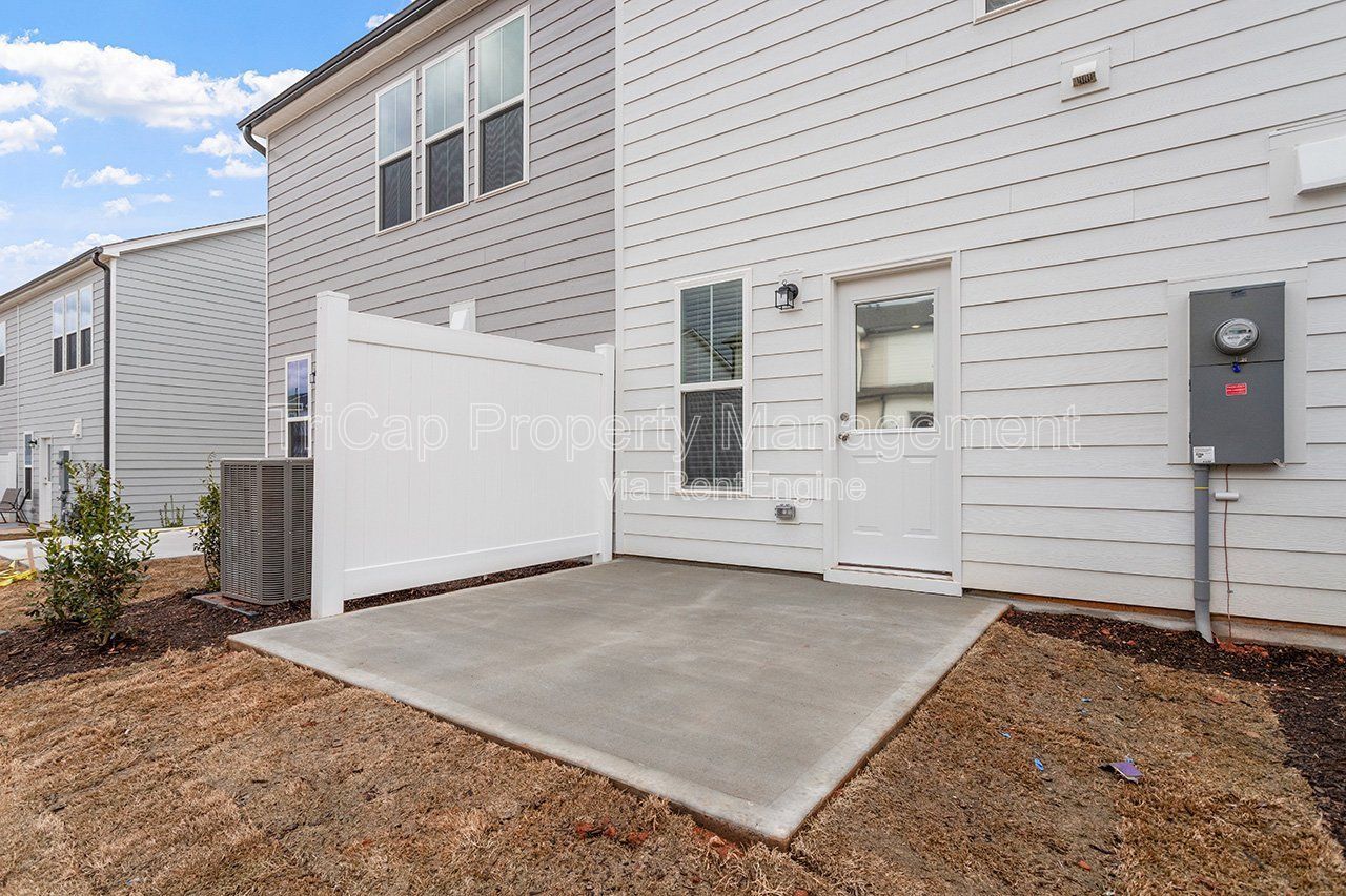 Raleigh:  3 Bedroom Townhome with Garage property image