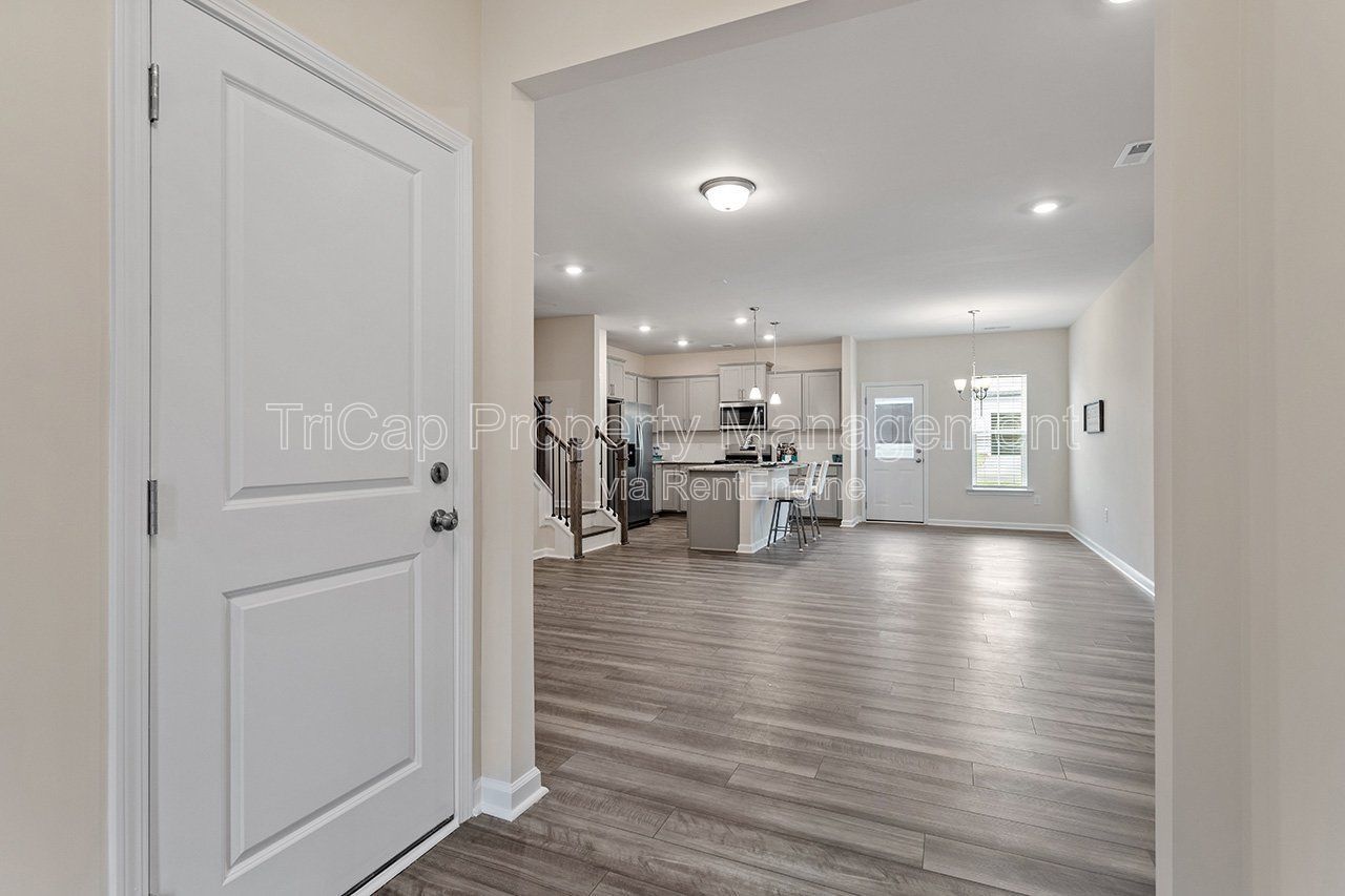 Raleigh:  3 Bedroom Townhome with Garage property image