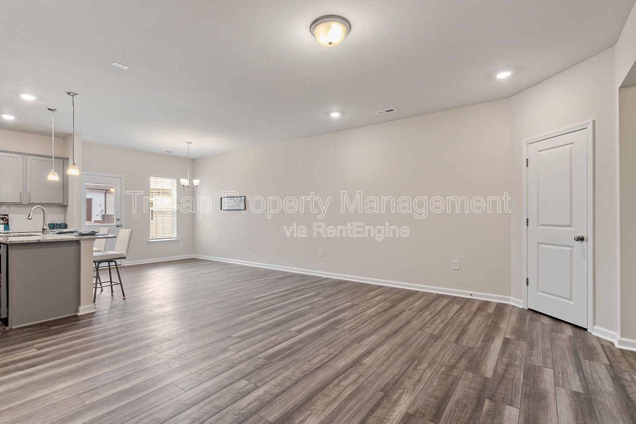 Raleigh:  3 Bedroom Townhome with Garage property image