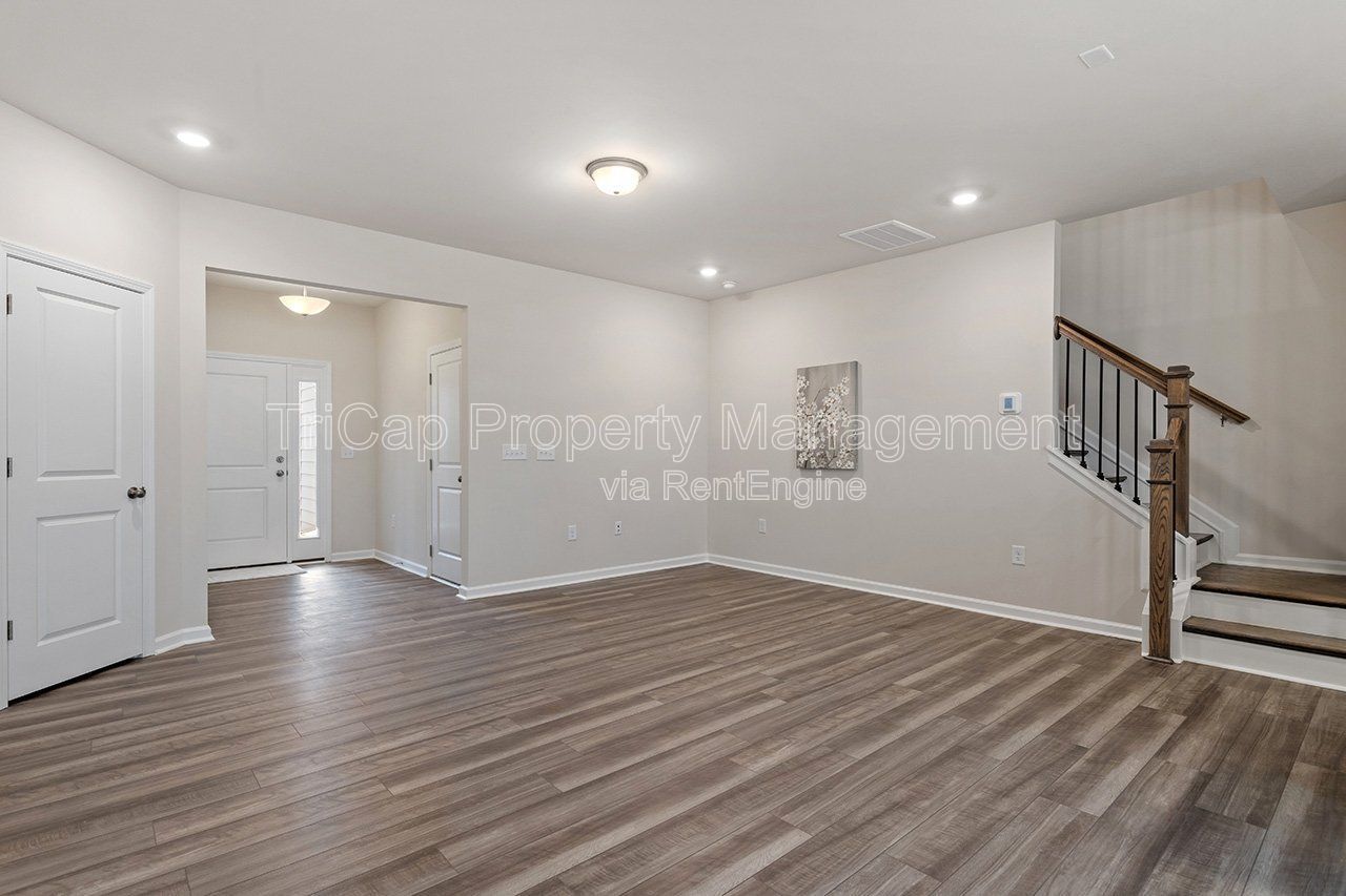 Raleigh:  3 Bedroom Townhome with Garage property image