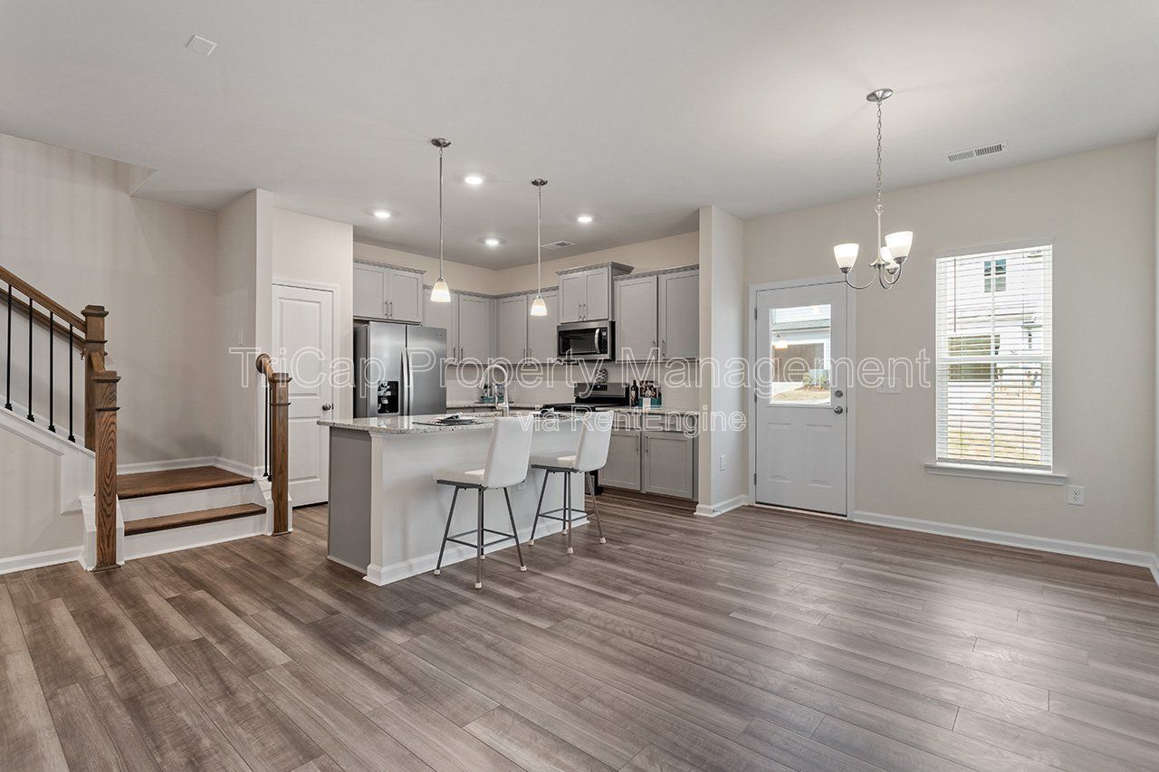 Raleigh:  3 Bedroom Townhome with Garage property image