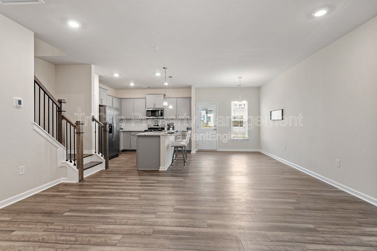 Raleigh:  3 Bedroom Townhome with Garage property image