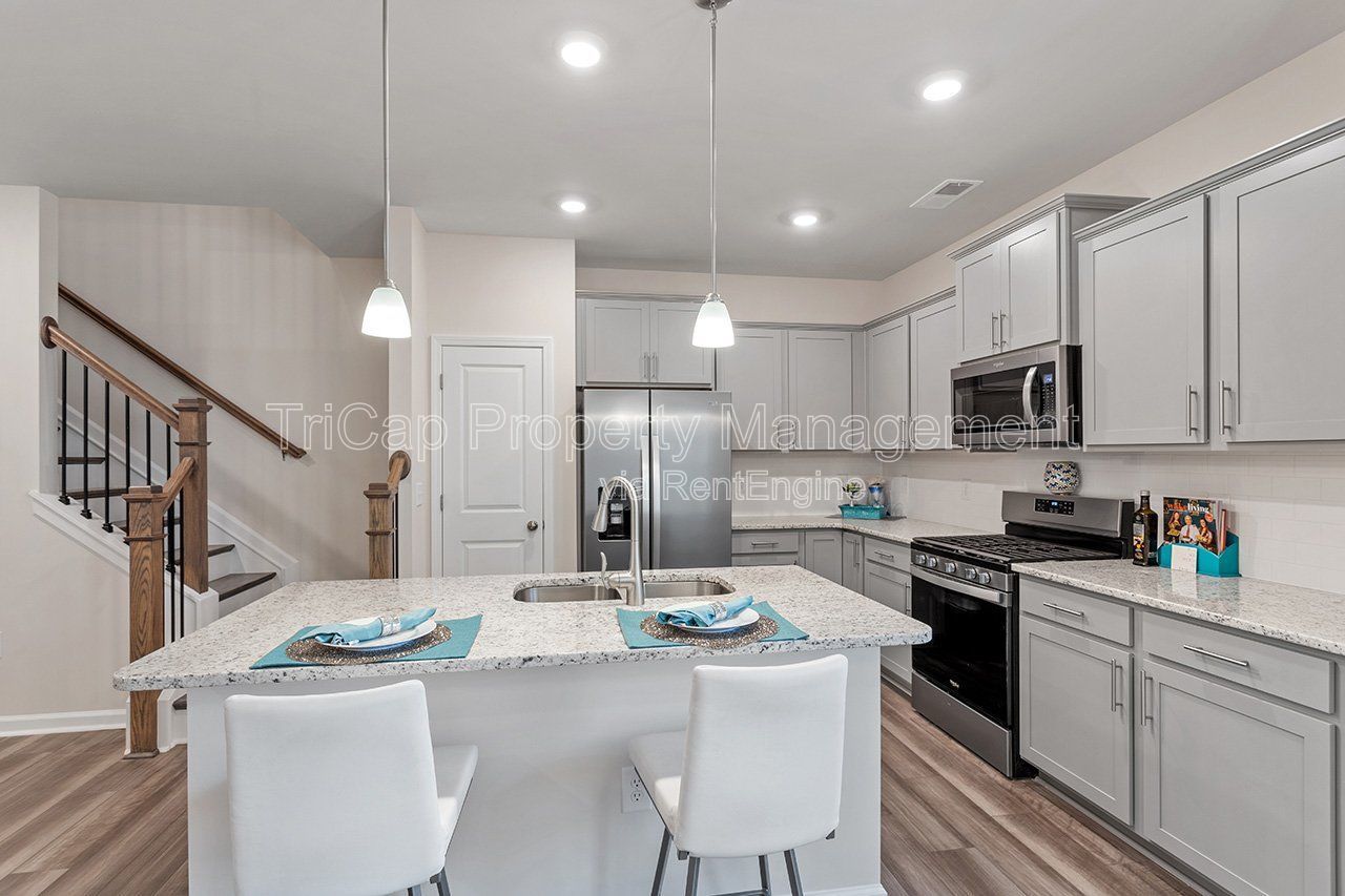 Raleigh:  3 Bedroom Townhome with Garage property image