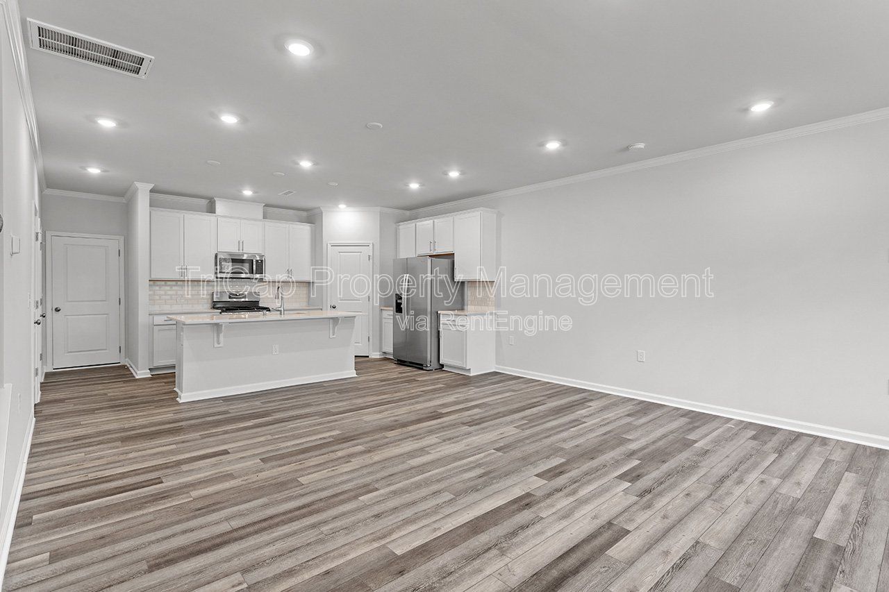 Wake Forest Townhome - 2 Car Garage property image