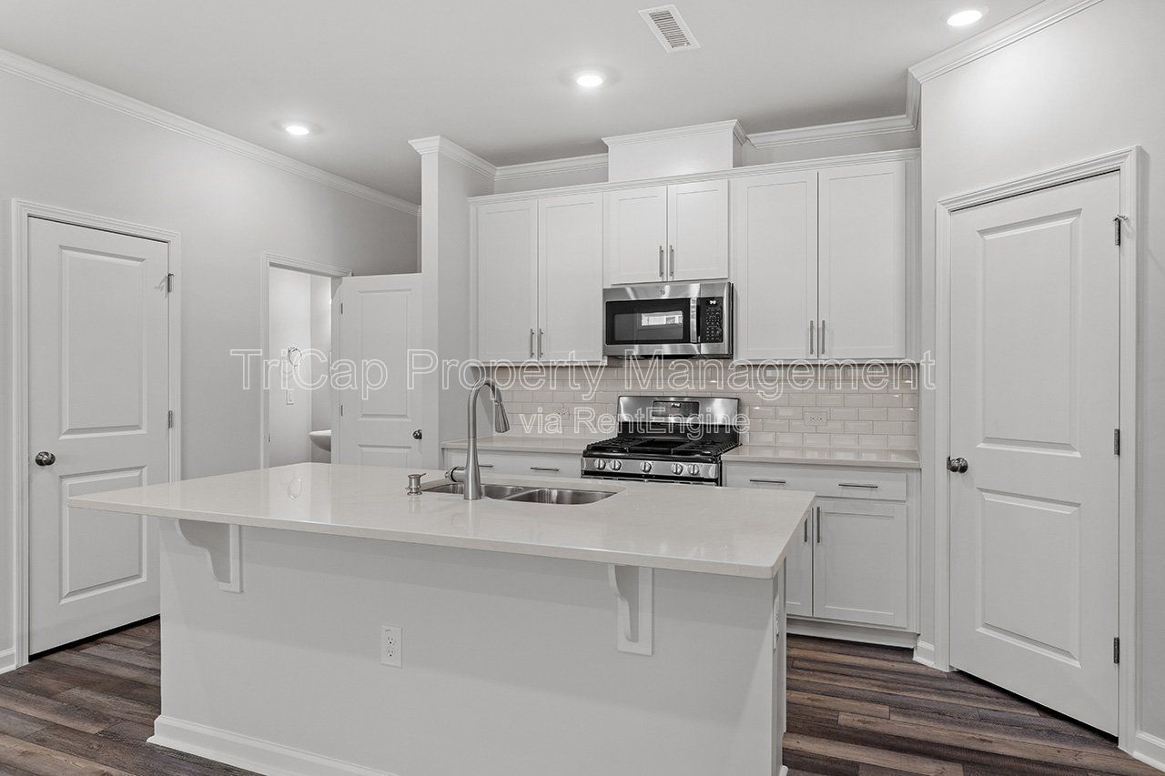 Wake Forest Townhome - 2 Car Garage property image