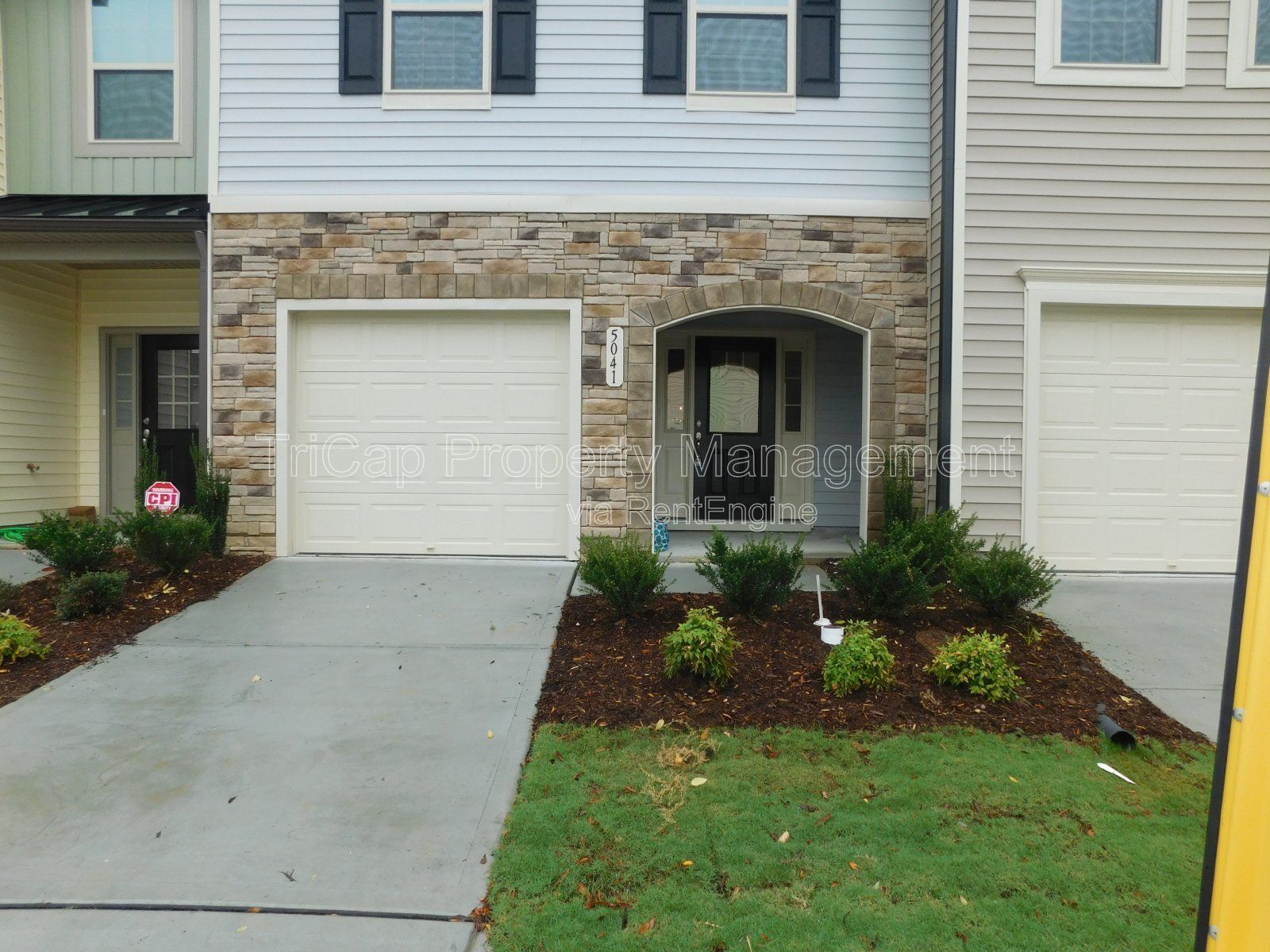 3 Bedroom Raleigh Townhome in Fieldstone Crossing property image