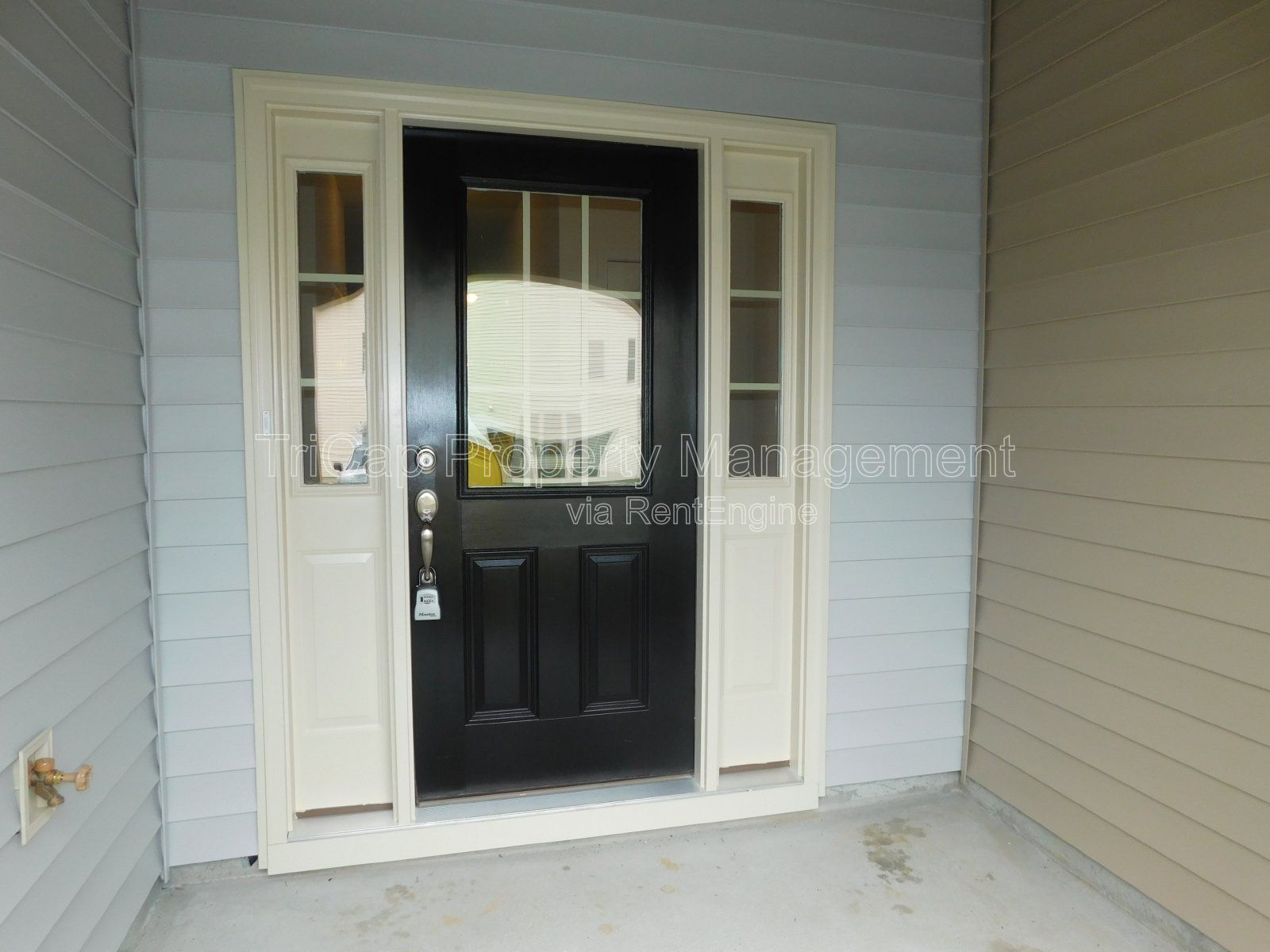 3 Bedroom Raleigh Townhome in Fieldstone Crossing property image