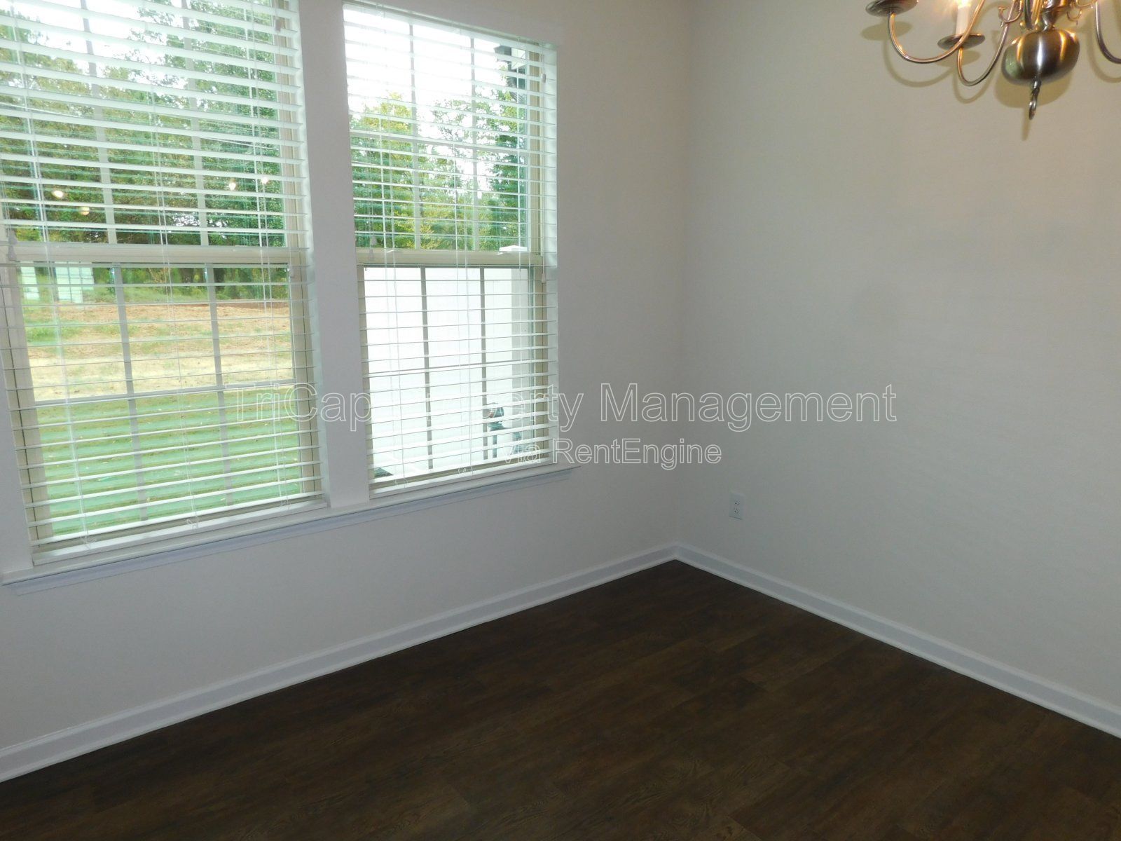 3 Bedroom Raleigh Townhome in Fieldstone Crossing property image