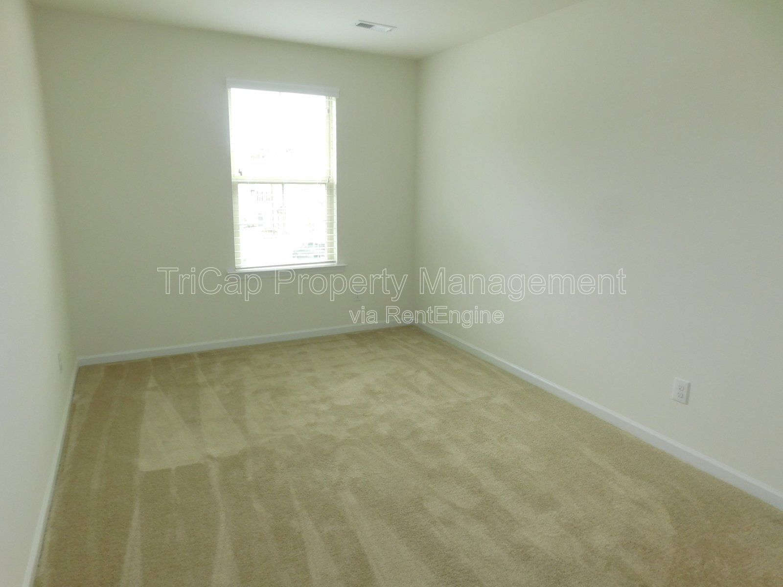3 Bedroom Raleigh Townhome in Fieldstone Crossing property image