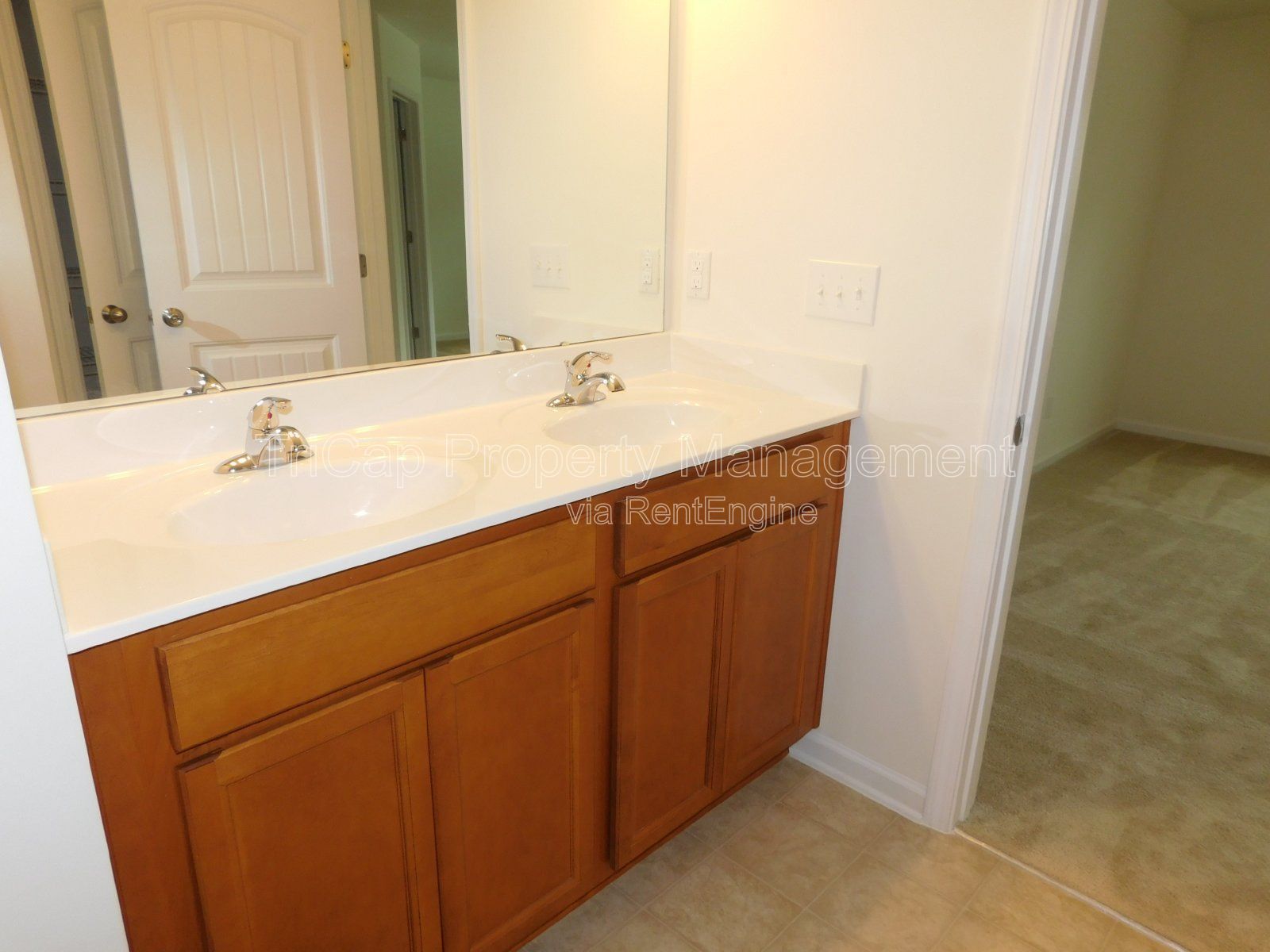 3 Bedroom Raleigh Townhome in Fieldstone Crossing property image