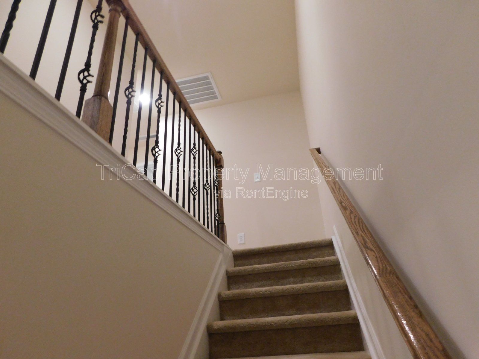 End Unit Townhome 3 Bedroom plus Garage in Garner property image
