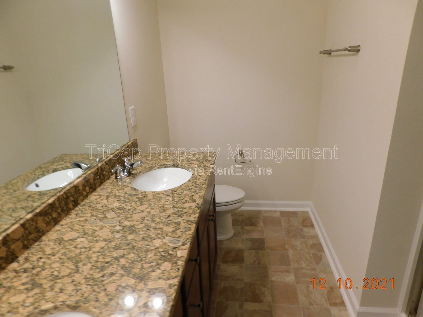 End Unit Townhome 3 Bedroom plus Garage in Garner property image