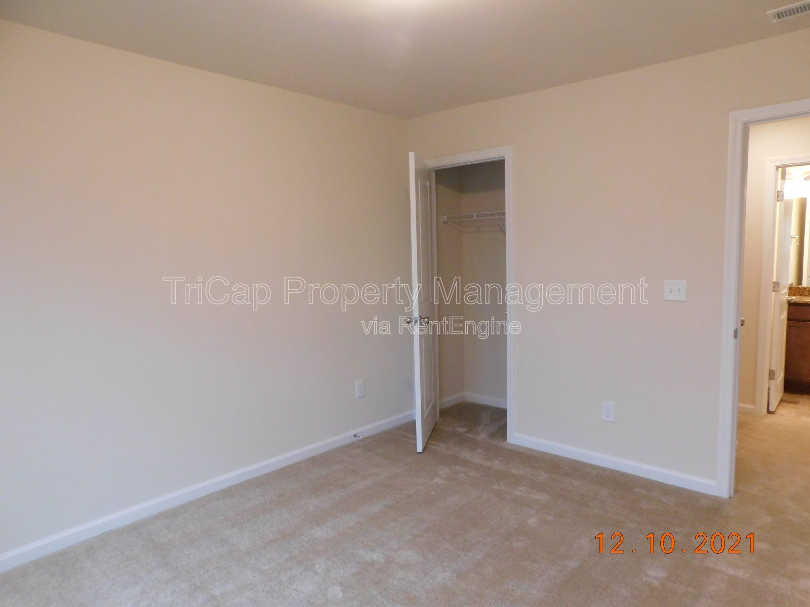 End Unit Townhome 3 Bedroom plus Garage in Garner property image