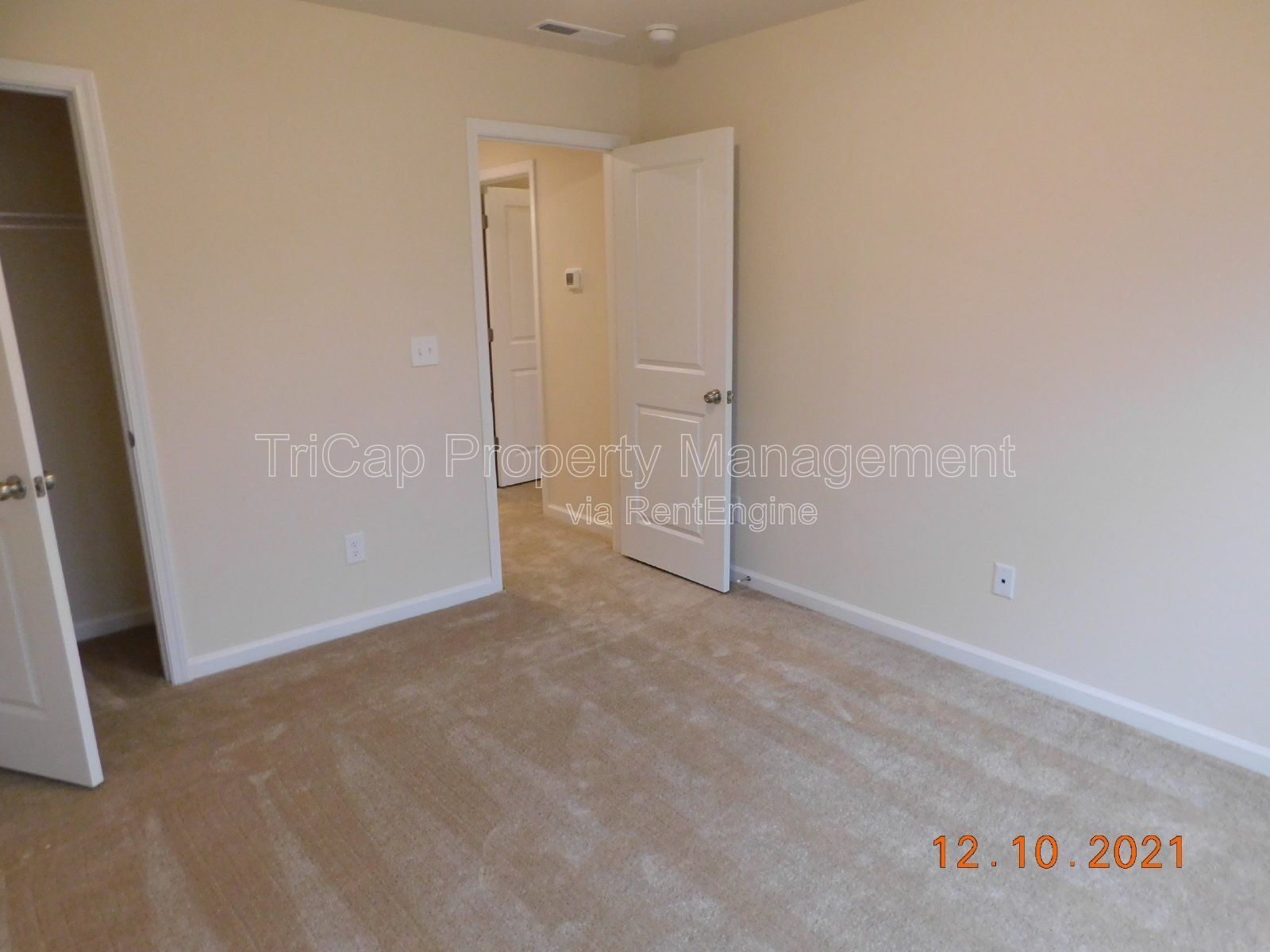 End Unit Townhome 3 Bedroom plus Garage in Garner property image