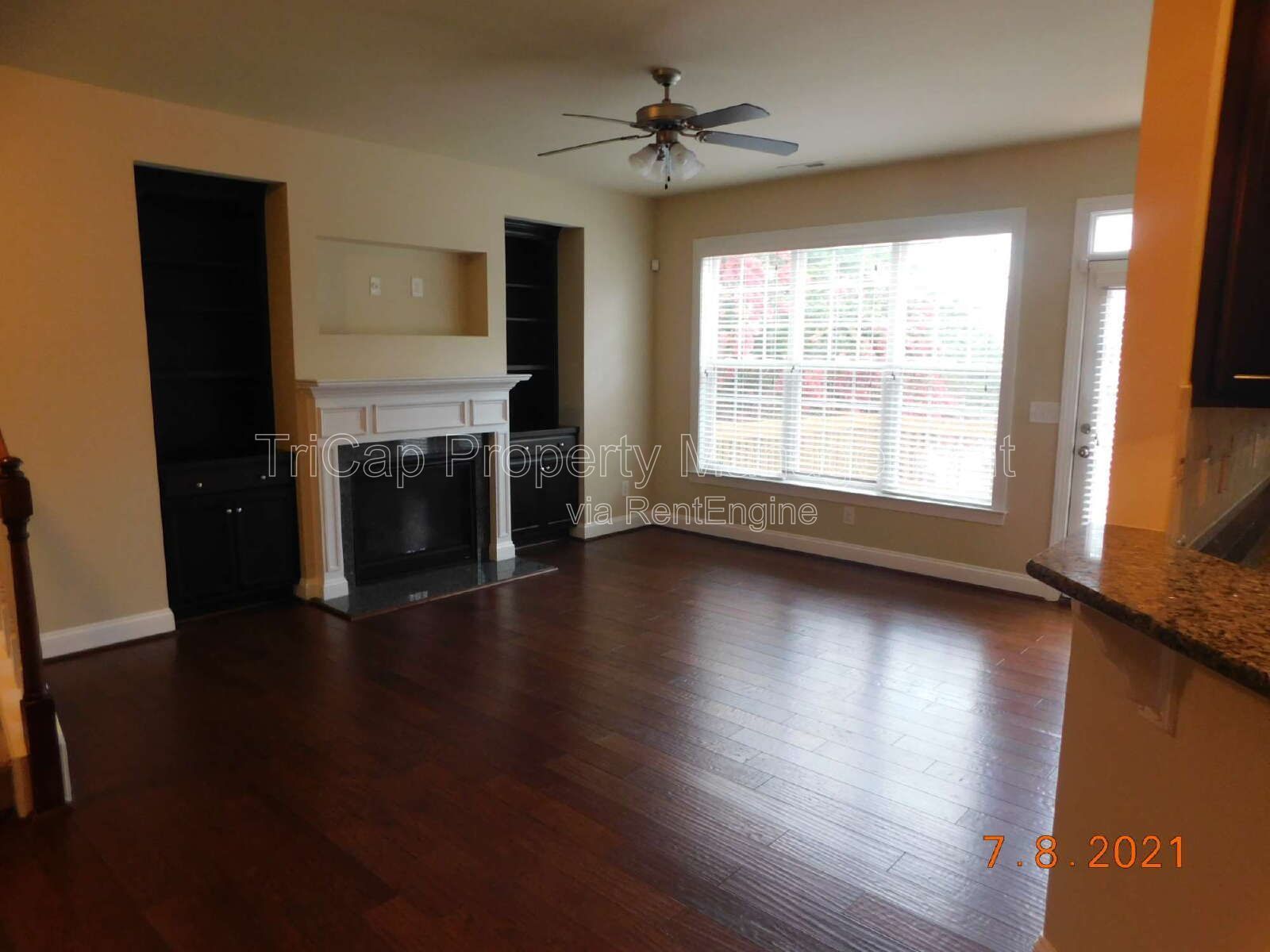 End Unit 3 Bedroom North Raleigh - Allyns Landing property image