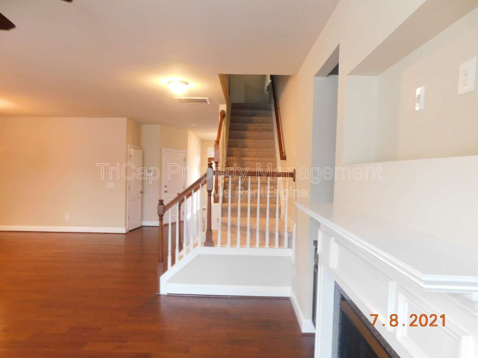 End Unit 3 Bedroom North Raleigh - Allyns Landing property image