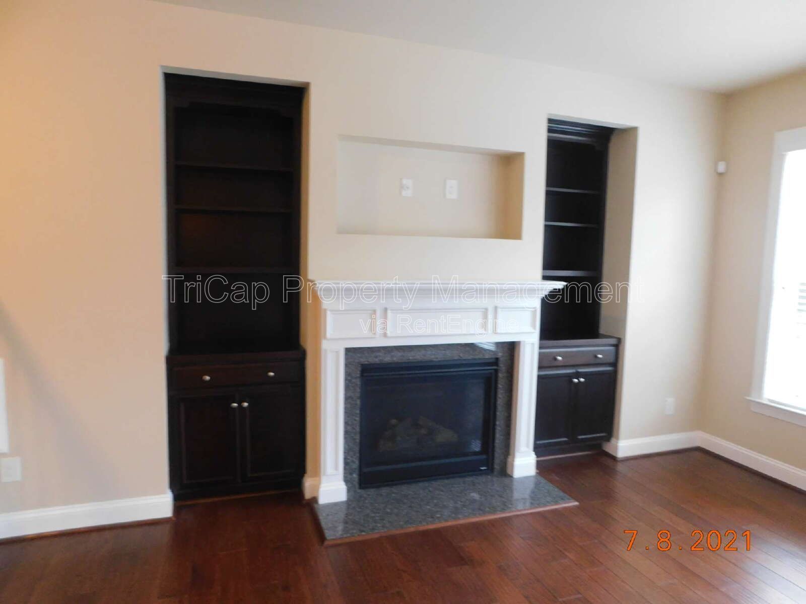 End Unit 3 Bedroom North Raleigh - Allyns Landing property image