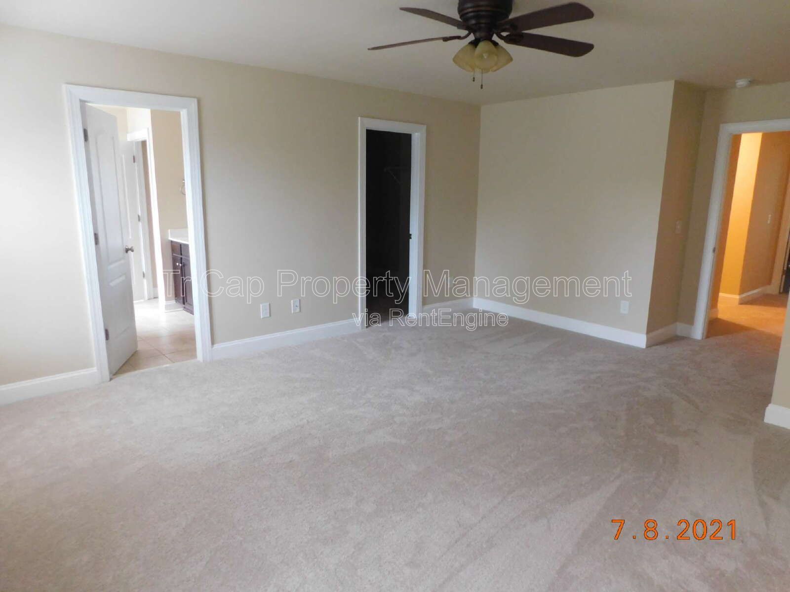 End Unit 3 Bedroom North Raleigh - Allyns Landing property image