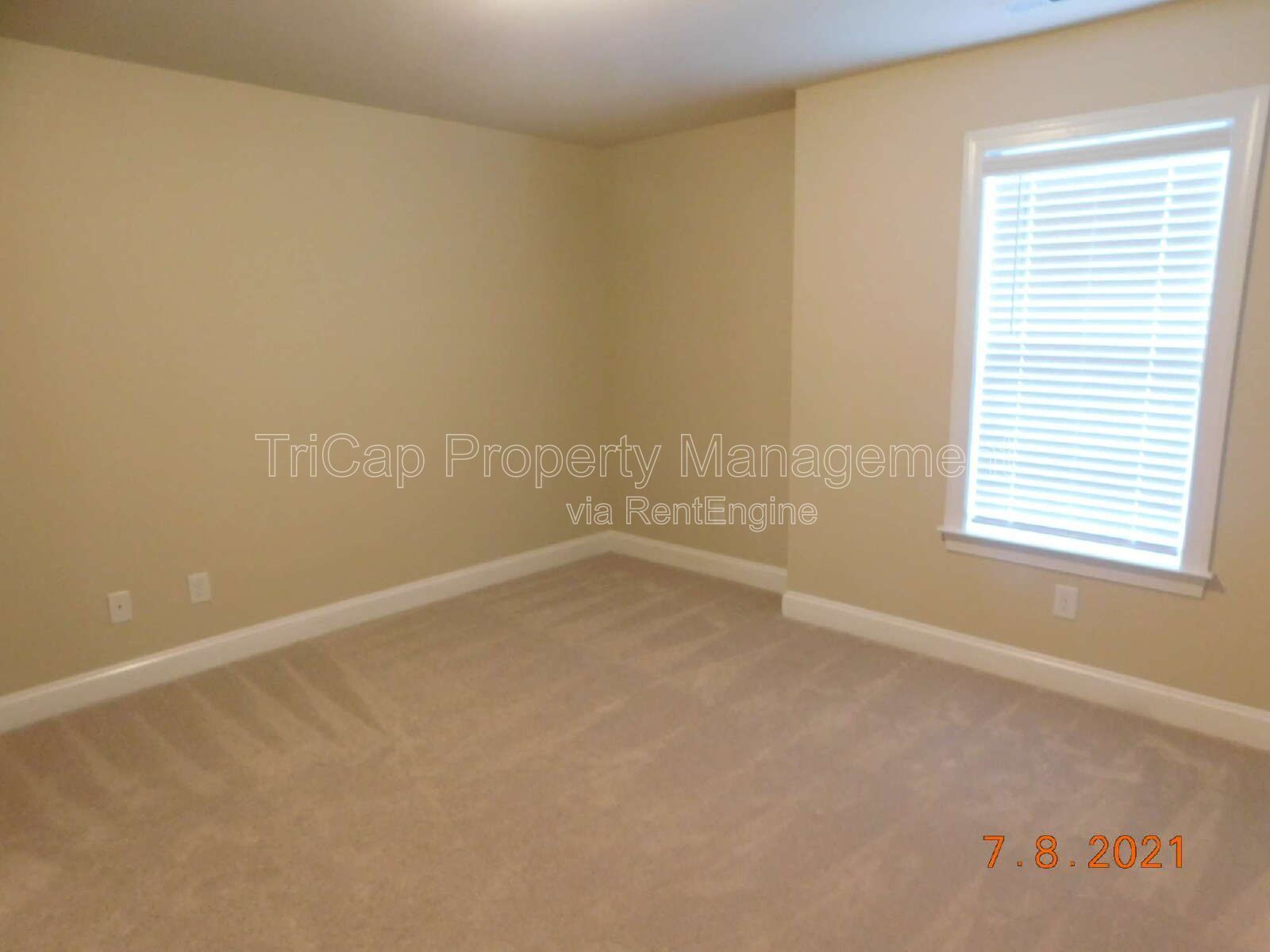 End Unit 3 Bedroom North Raleigh - Allyns Landing property image