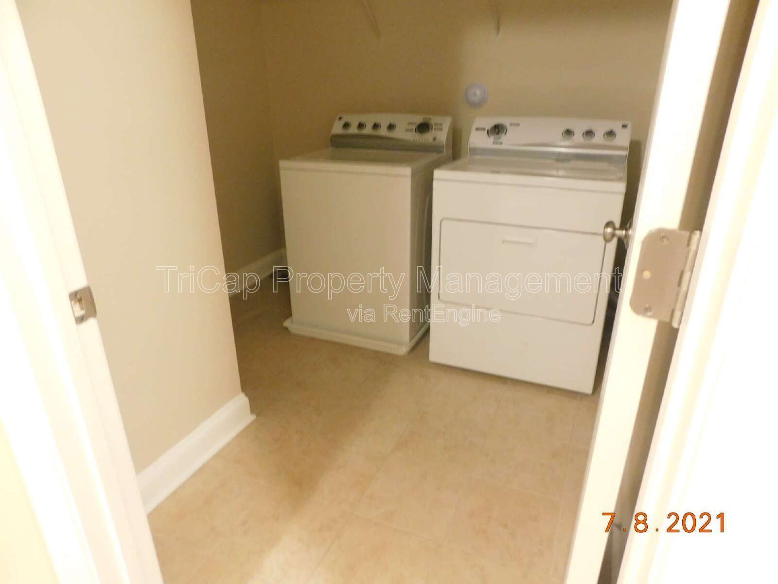 End Unit 3 Bedroom North Raleigh - Allyns Landing property image